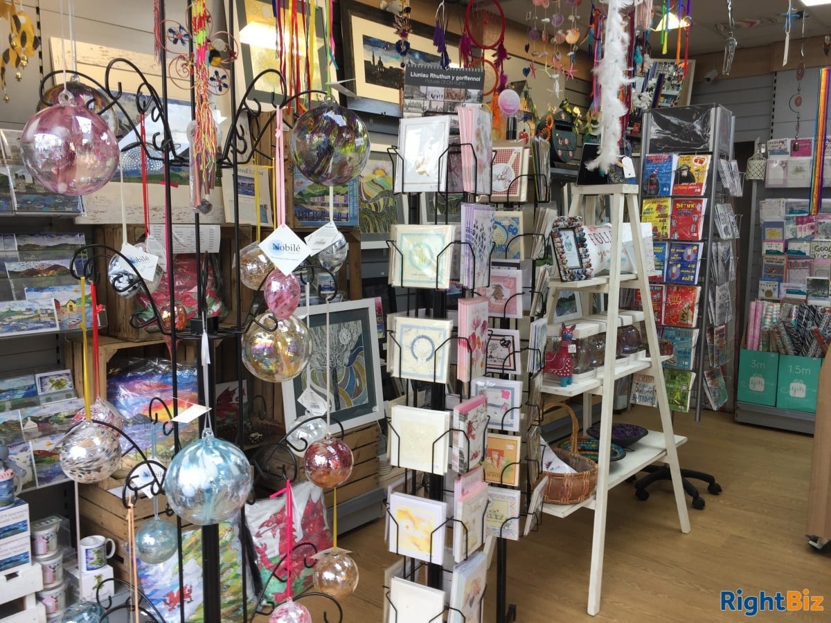 Newsagent / Gift shop with Home News Delivery (Price is for empty building see details) Photo 9