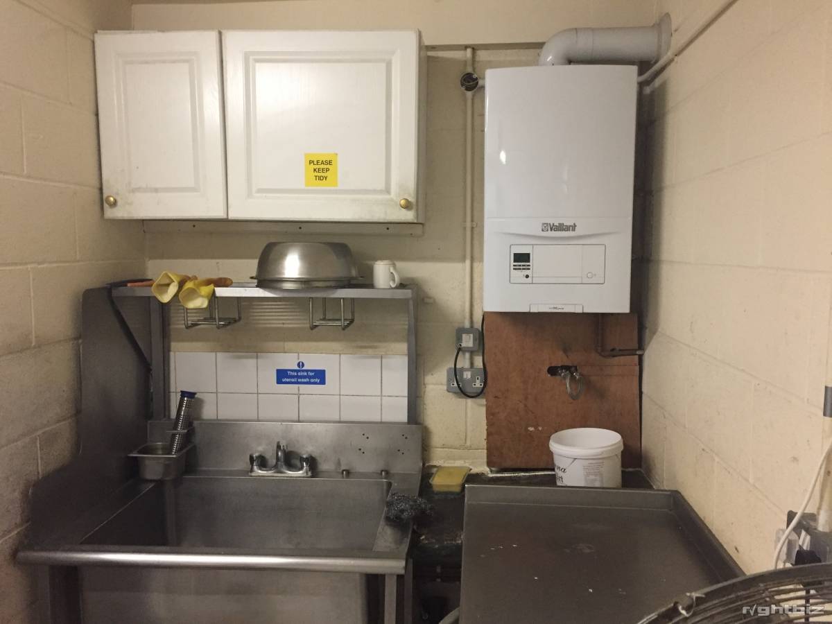 INDIAN OUTSIDE CATERING & EVENT MANAGEMENT COMPANY Catering Unit - Indian Takeaway- Conference Room.