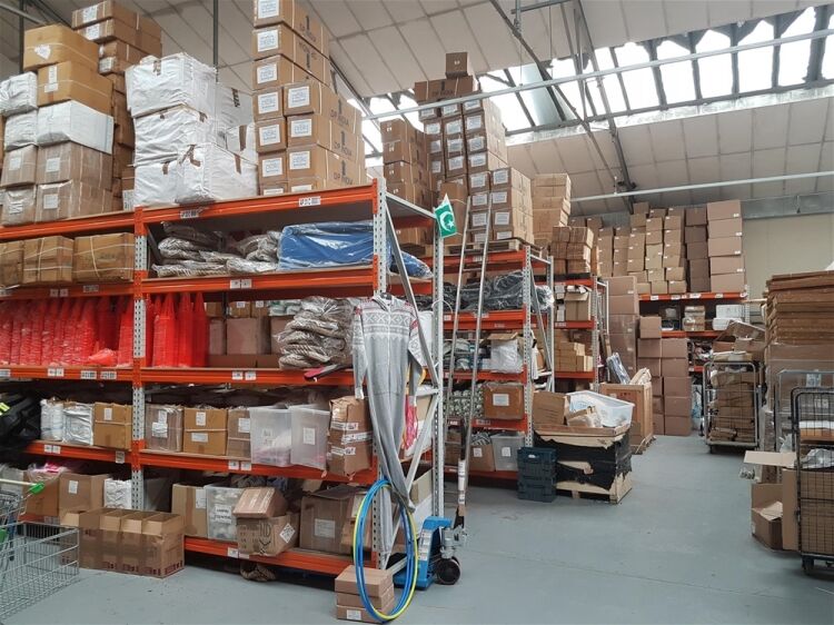 ONLINE RETAIL OF SPORTS EQUIPMENT & CLOTHING