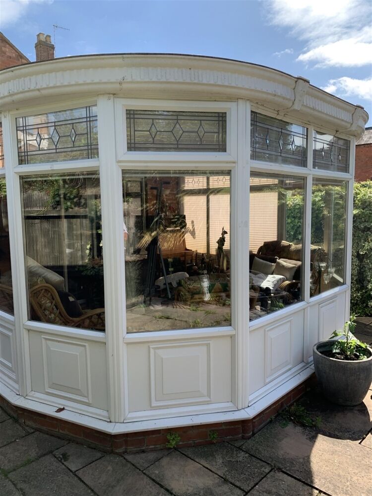 STUNNING FREEHOLD BED & BREAKFAST GUEST HOUSE IN STRATFORD UPON AVON