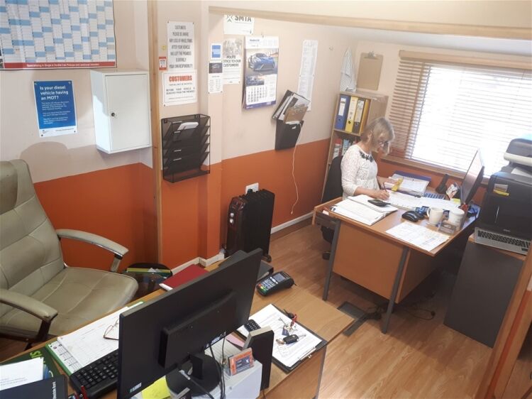 FREEHOLD MOT TESTING & REPAIRS CENTRE IN ROTHES/MORAYSHIRE