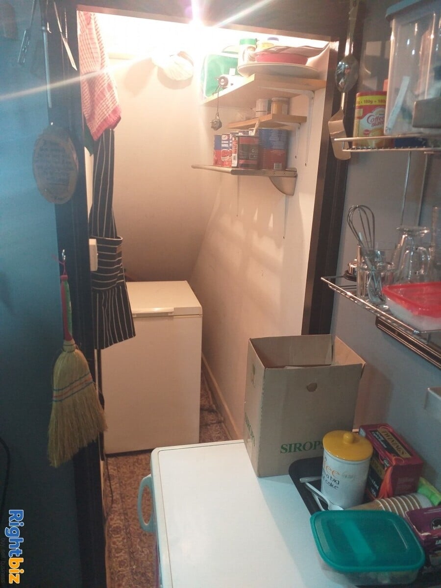 Burger takeaway business to rent Photo 9