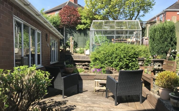 Large Commercial Freehold with Accom - Staffs