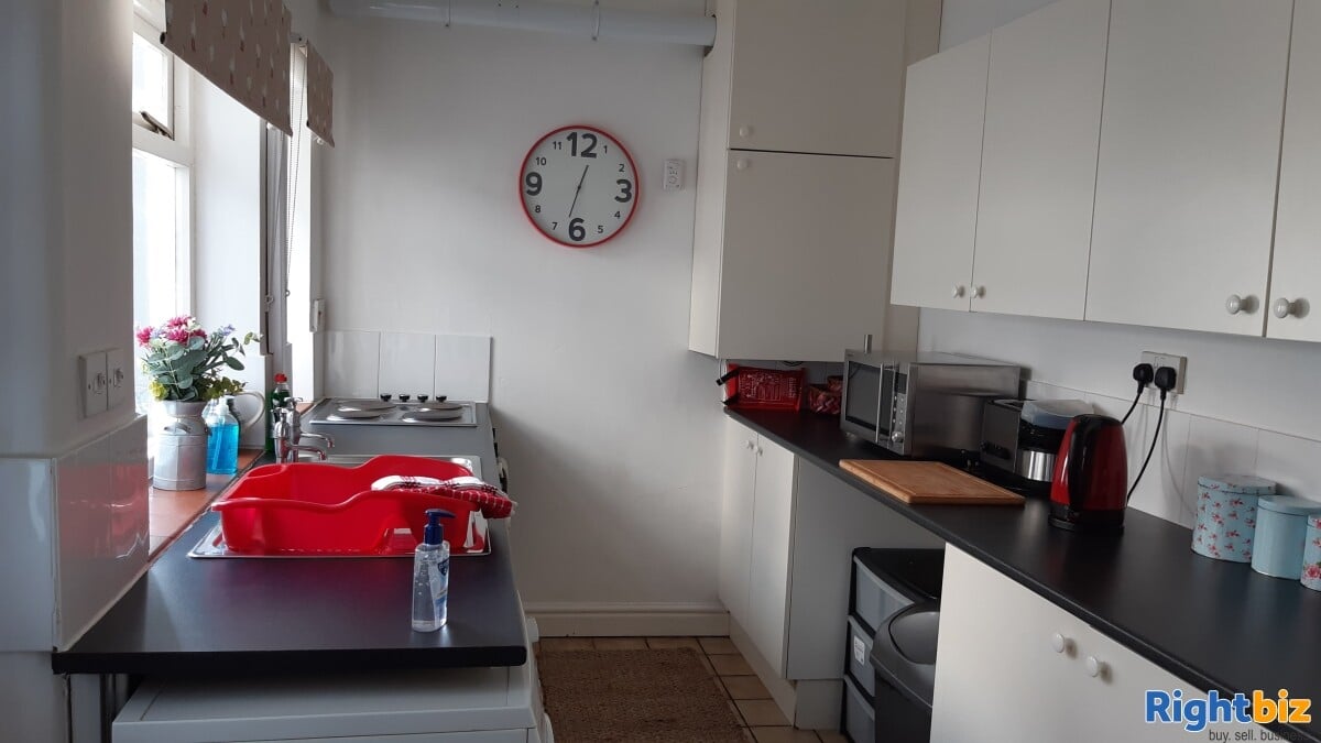 Freehold Air BnB Business in Chester City Centre Photo 9