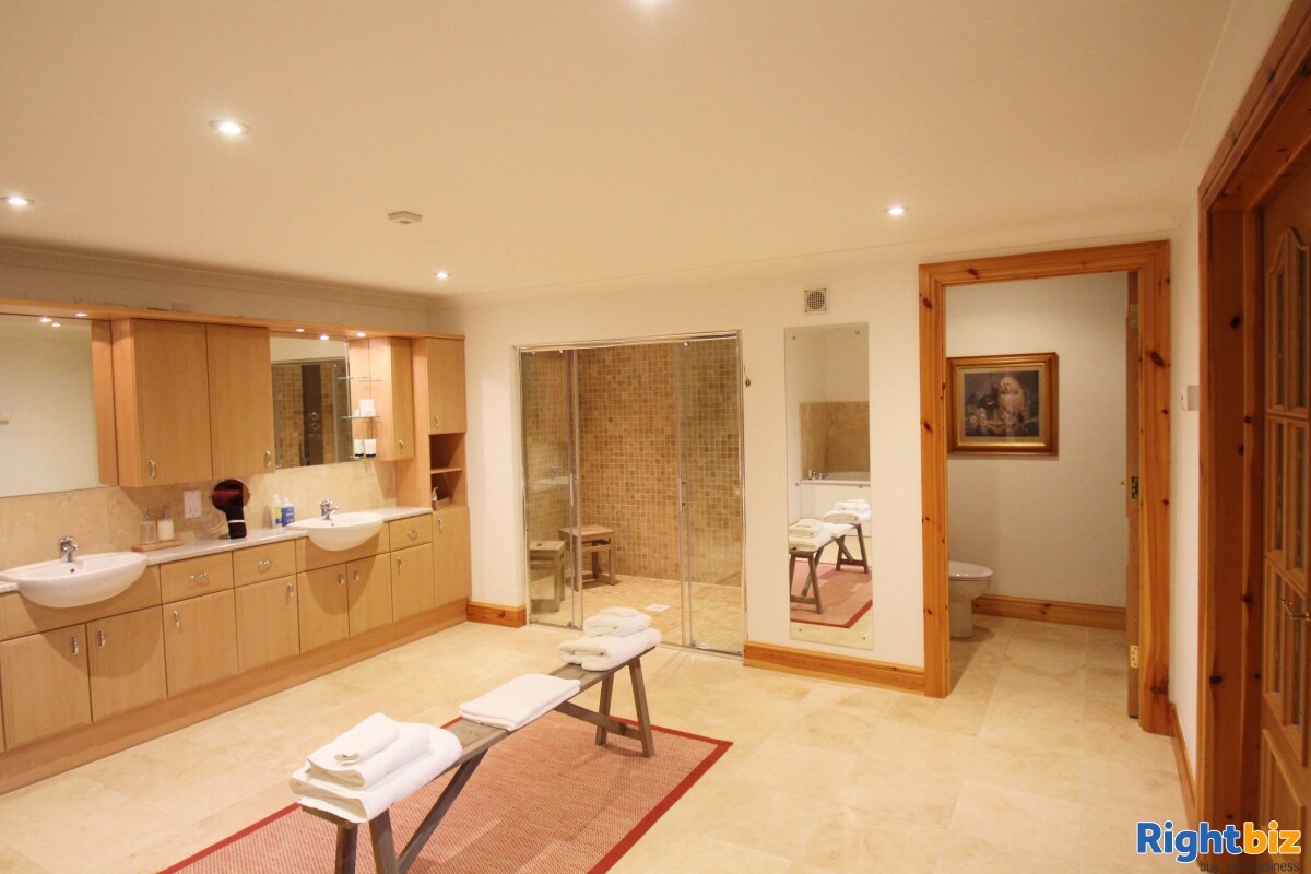 Luxurious Guest House for Sale in the Heart of the Highlands
