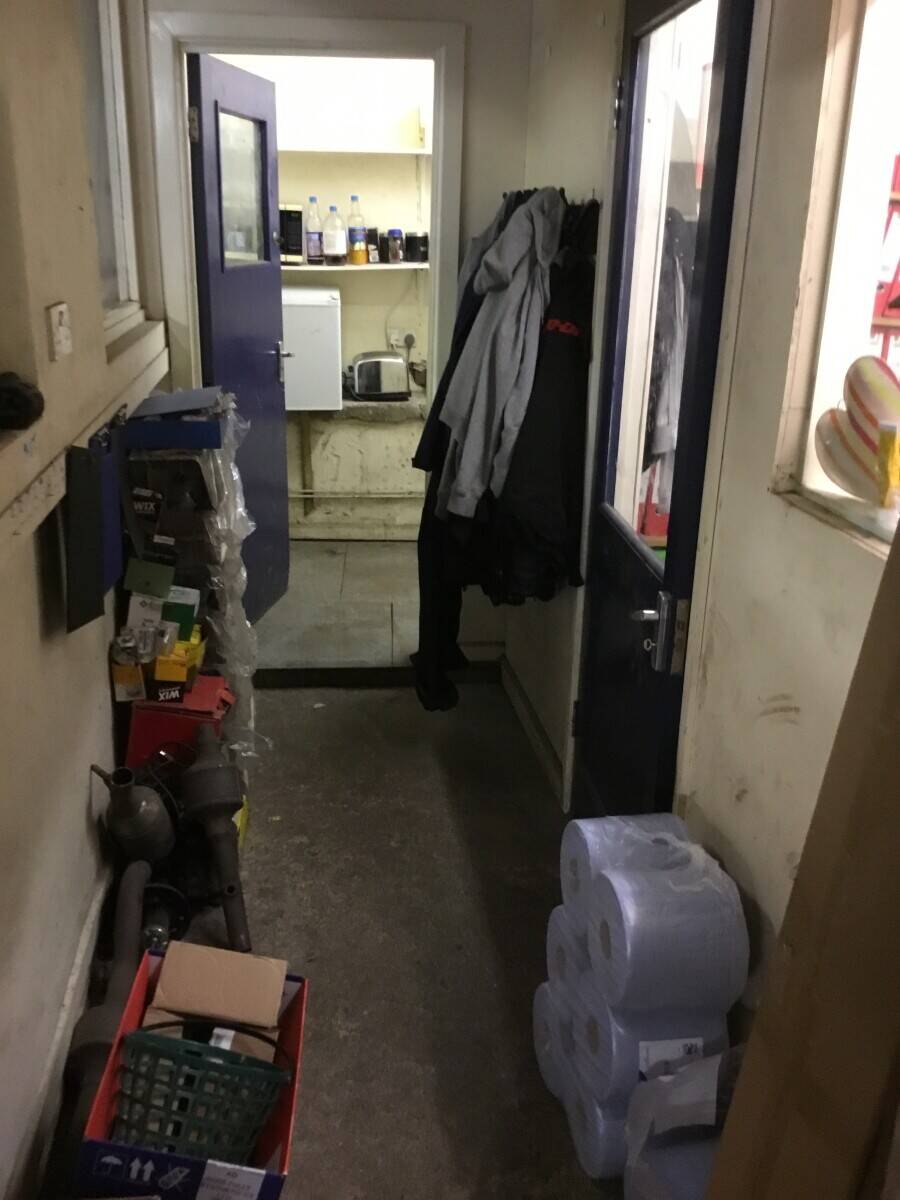Busy Garage M.O.T Centre for Sale