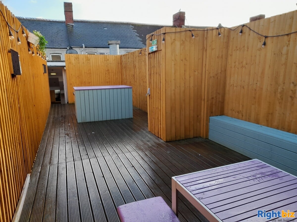 VALE OF GLAMORGAN - SUBSTANTIAL PROPERTY
