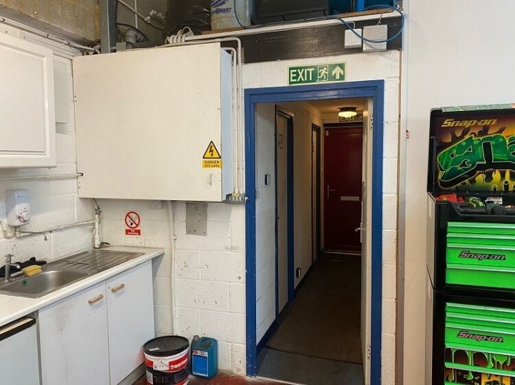 Well Established Car Repair Business In Aylesbury for sale