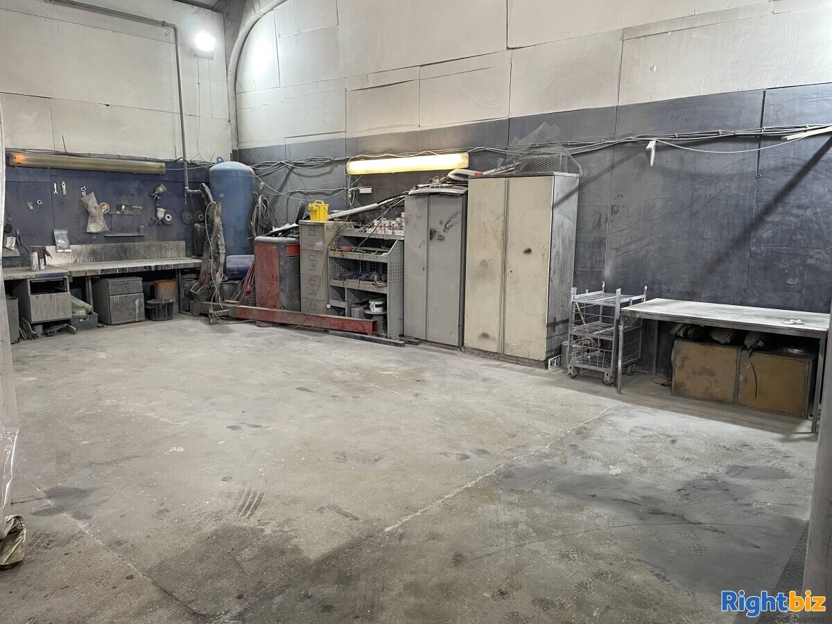 Mechanical and Bodywork  Garage Business for Sale in Barking London Photo 9