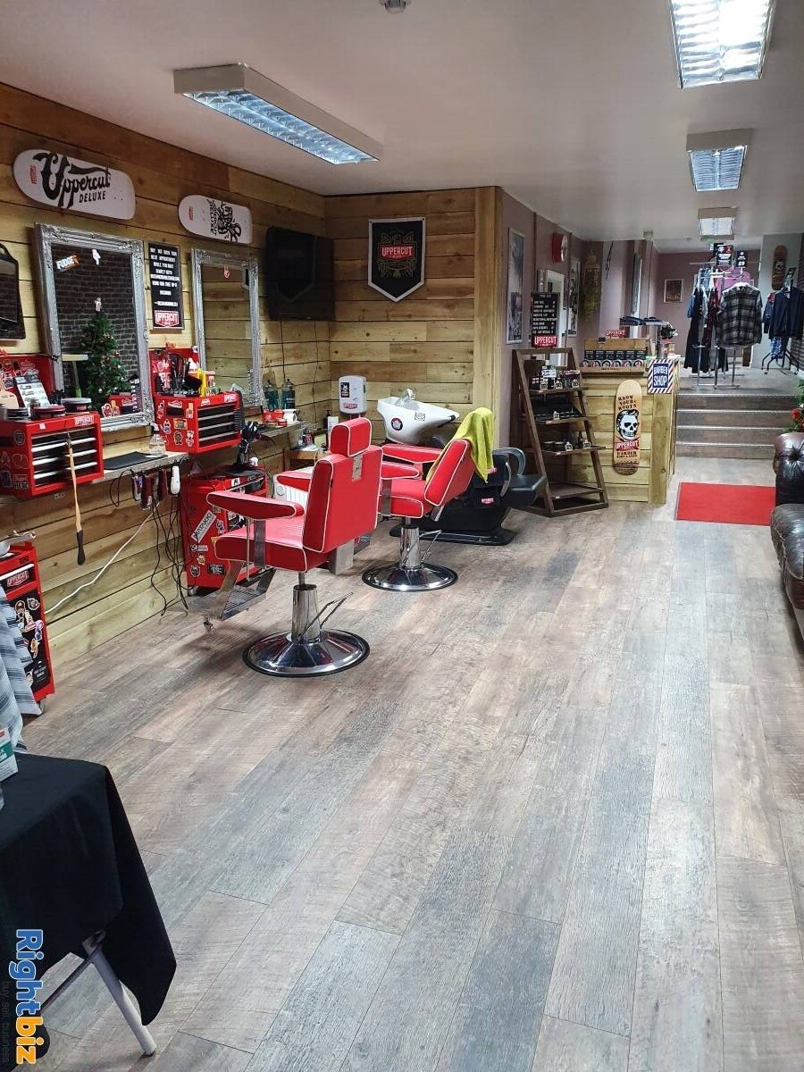 LEASEHOLD BARBERSHOP/LAUNDRY FOR SALE Photo 9