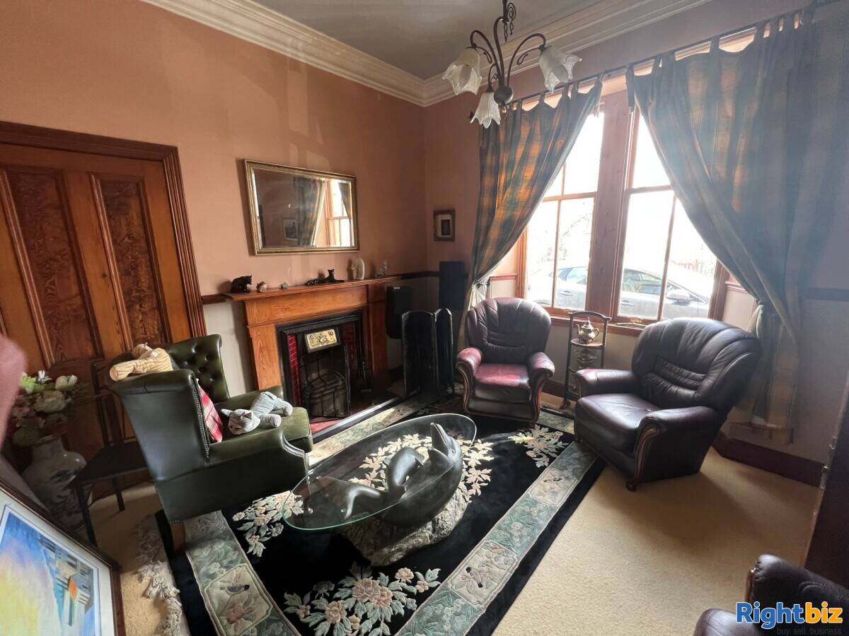 Well-appointed 4 bed Victorian Villa and three well maintained self-catering cottages in Kincraig. Photo 9