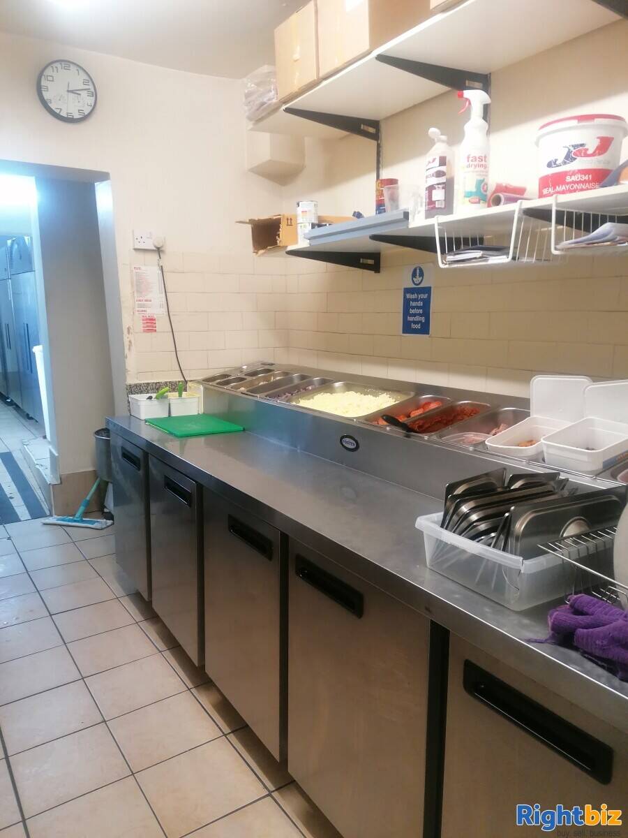Successful Takeaway for sale with 2 Bedroom Accommodation Doncaster Photo 9