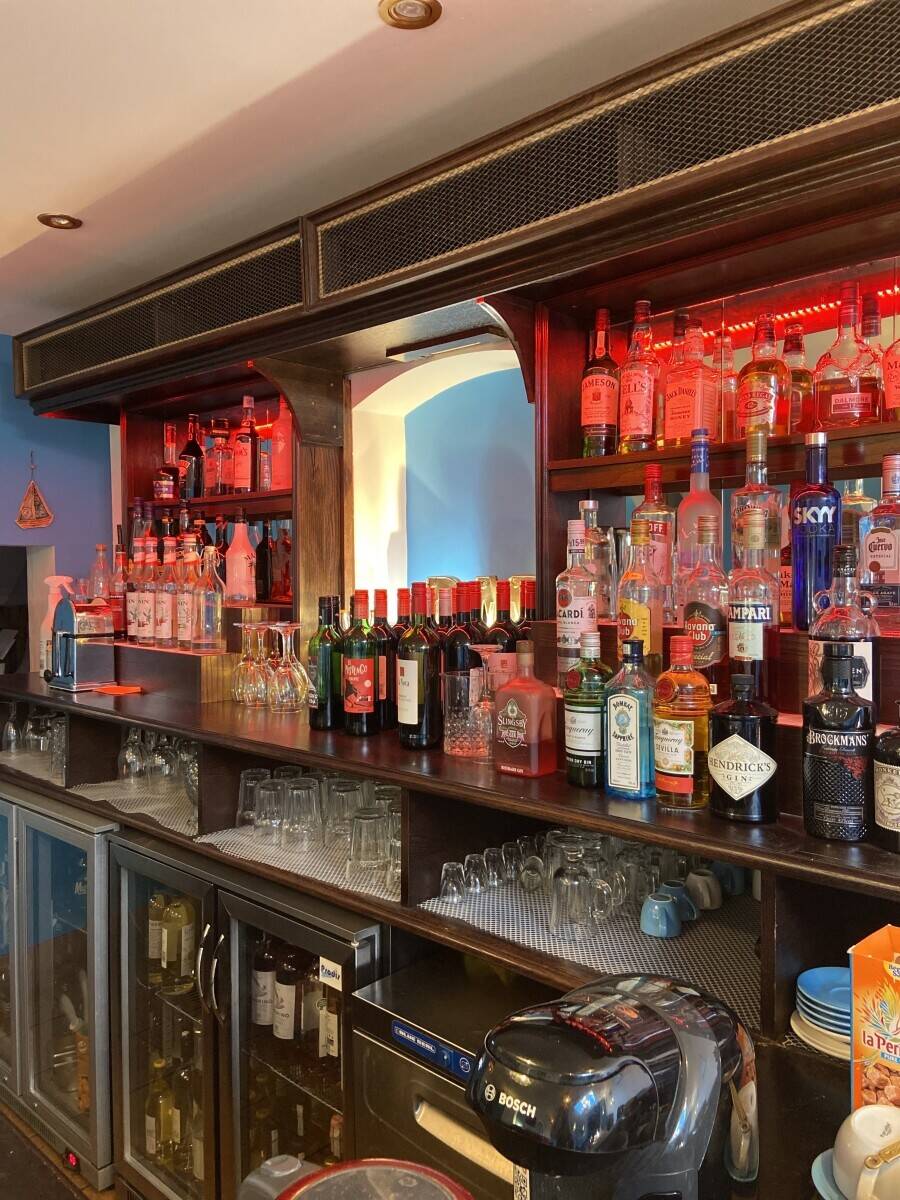 Established Greek restaurant for sale