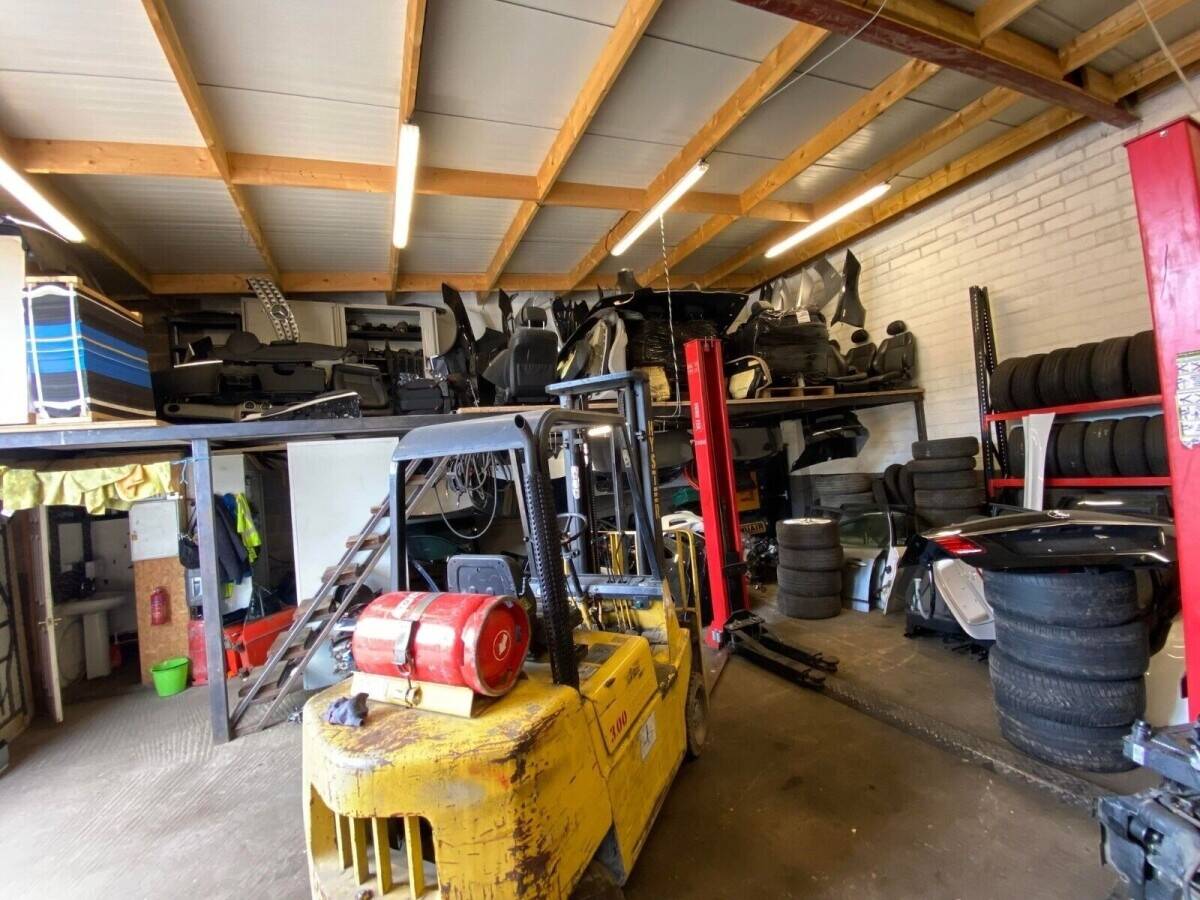 FOR SALE CAR PARTS BUSINESS IN LONDON!