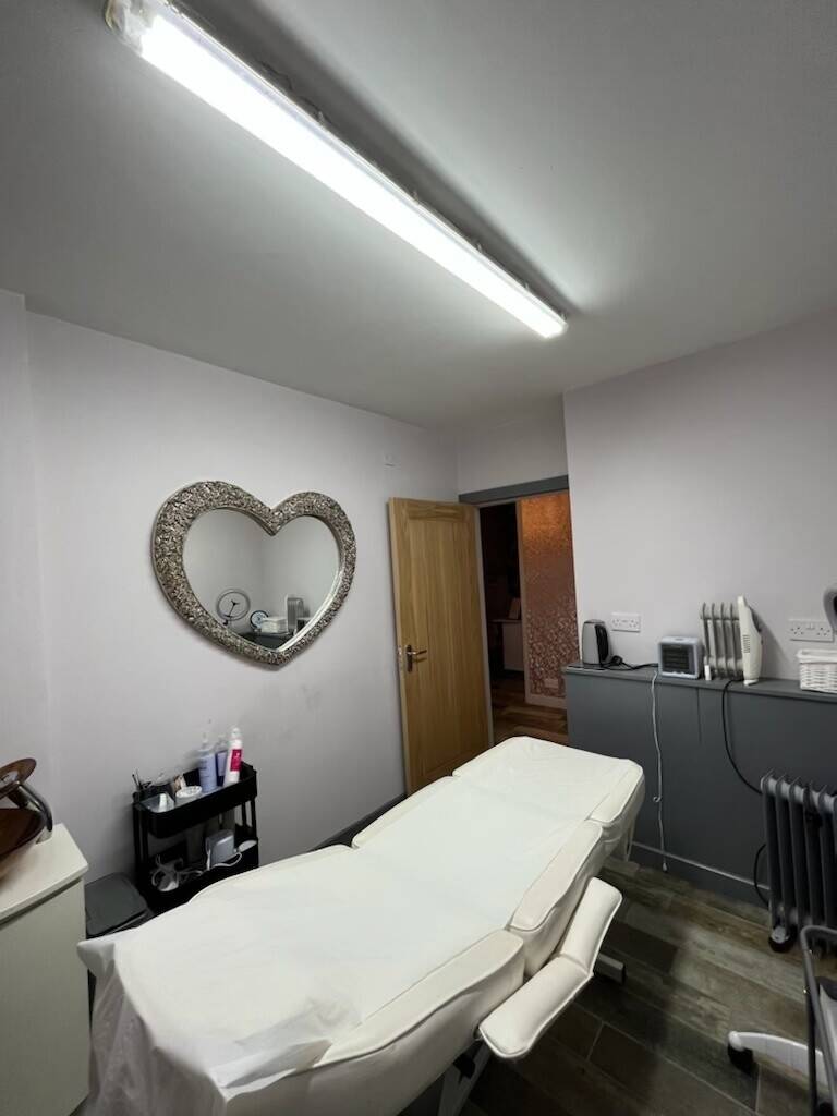 Combined Aesthetic, Beauty & Tanning Salon forsale Photo 9