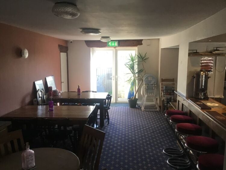 Free Of Tie Pub With Accommodation - South Lakes