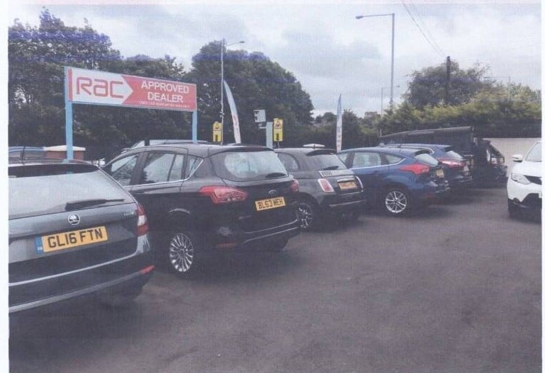 Car garage and mot centre for sale in Oldbury west midlands Photo 8