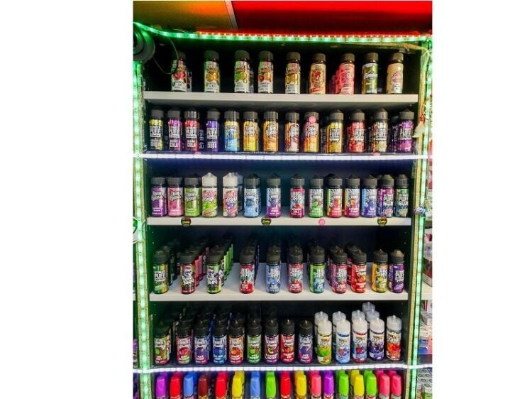 Well established wholesalers of smoking accessories and vapes shops for sale