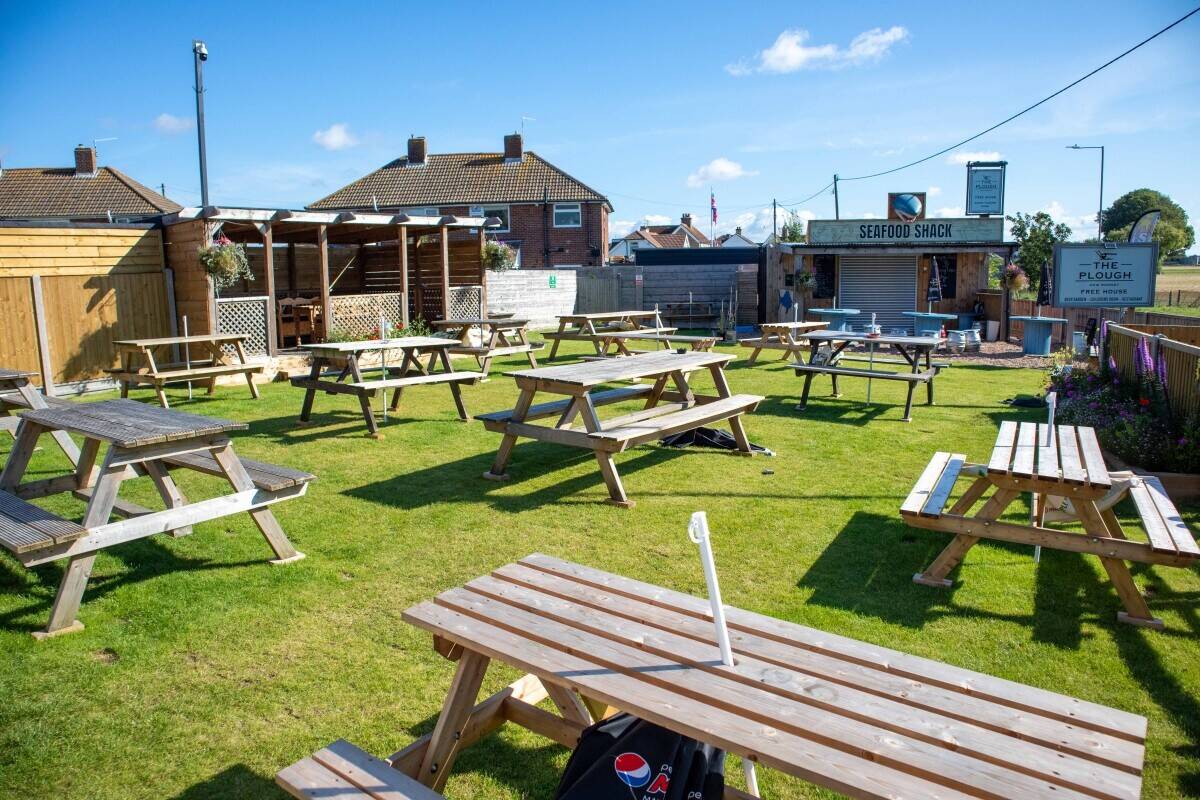 KENT - HIGH QUALITY FAMILY FRIENDLY PUB FOR SALE Photo 9