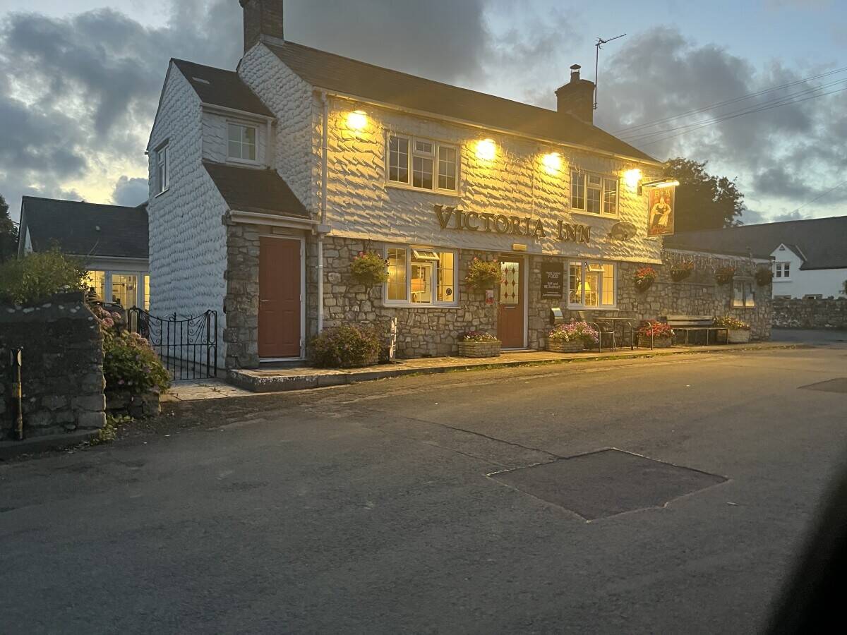 VALE OF GLAMORGAN - VILLAGE INN