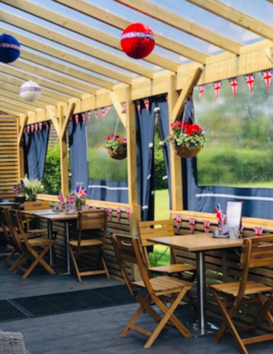 Low Rent. Loyal customer base. Cafe, Coffee Shop, Bistro & Restaurant, Nottingham, 'For Sale'. Photo 9