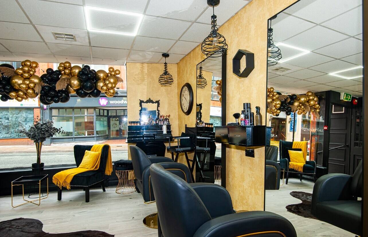 Aesthetics/Hair & Beauty salon for sale in Wigan Town Centre