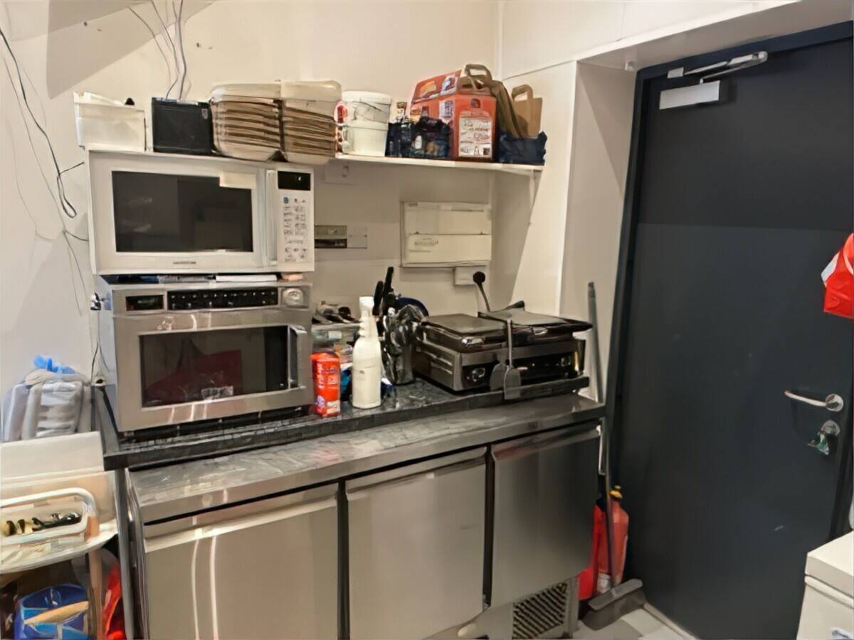 HIGH TURNIOVER COFFE SHOP IN VERY SOUGHT AFTER LOCATION IN TEESSIDE