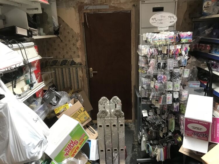 FREEHOLD NEWSAGENT & STORE - 3 STOREY WITH LIVING ACCOMMODATION IN ACCRINGTON