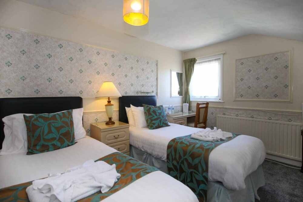 A wonderful Victorian 11-bedroom En suite guesthouse Photo 9
