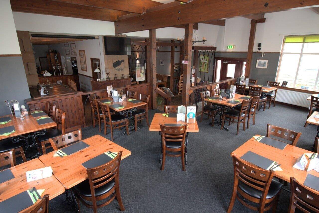 A well-presented bar & restaurant in a sought after Borders town (ref 1671) Photo 9