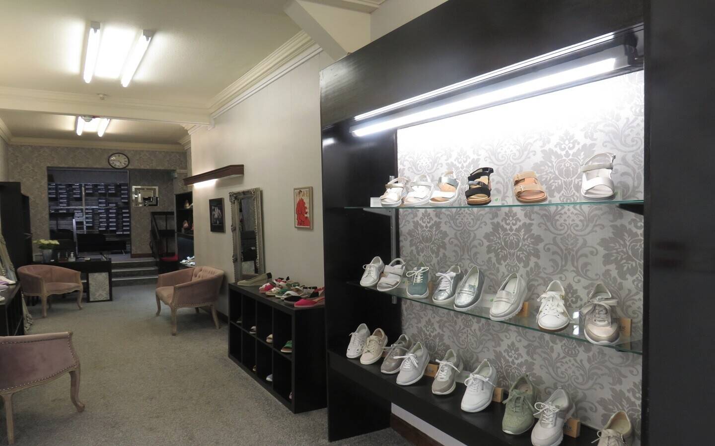 Established & Very Well-known Ladies Shoe Shop Business