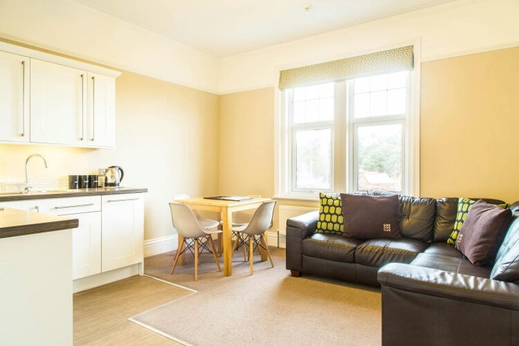 High Quality Home & Income Self-Catering Holiday Letting Business in Much Sought-After Alum Chine Photo 9