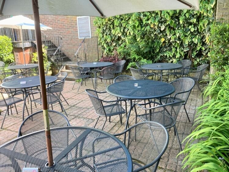 CAFÉ/COFFEE SHOP Photo 9