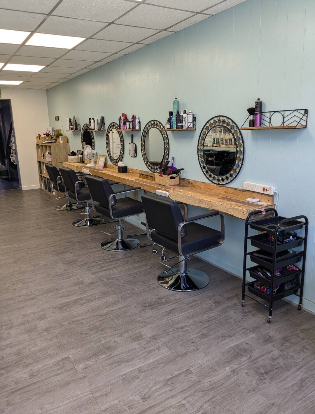 *Price Reduction* Hair Salon, Lower Parkstone, Prime Main Road, Low Premium £22,500 ONO & Low Rent