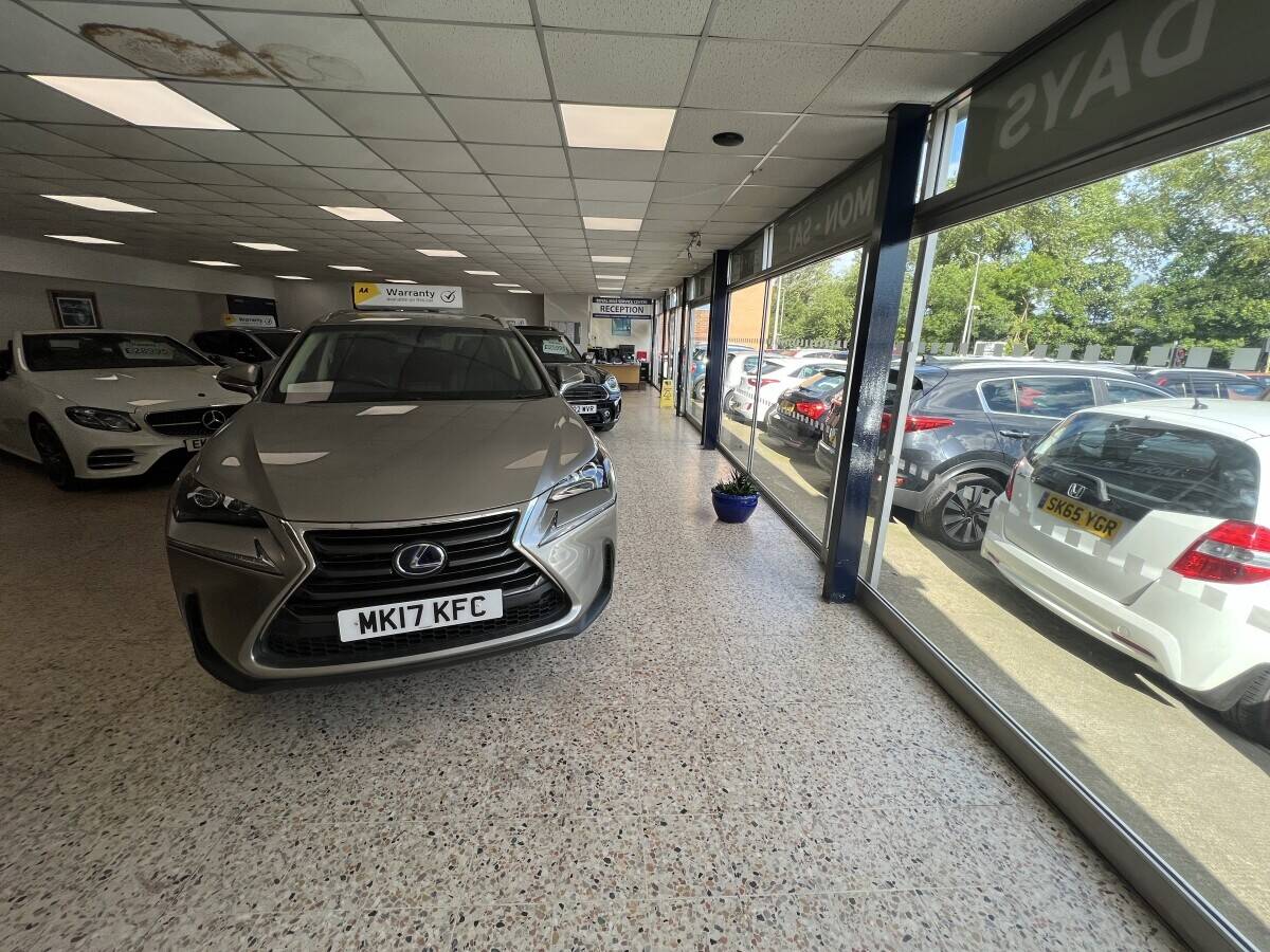 Car showroom with forecourt for c.35 vehicles located just 15 minutes west of Edinburgh city centre.