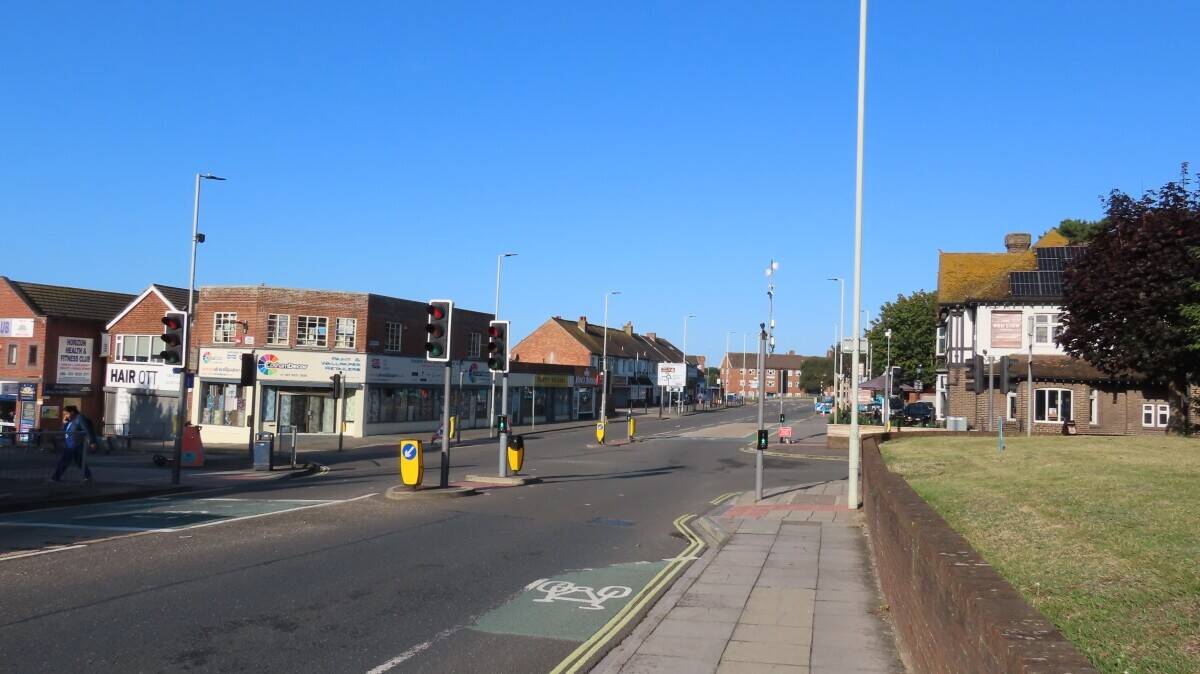 VERY HIGH PROFILE ESTABLISHED FISH AND CHIP BUSINESS FOR SALE IN COSHAM