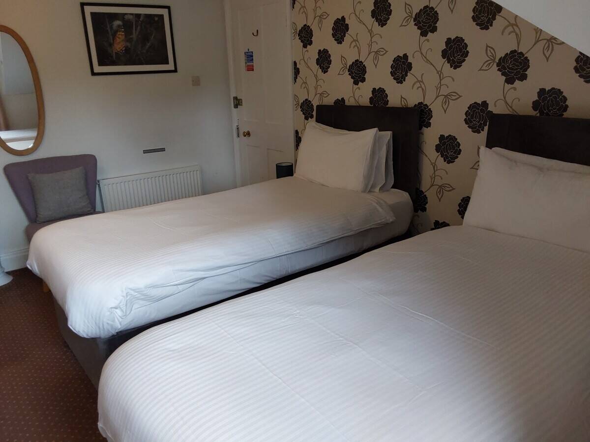 Leasehold Guest House Hotel Bed and Breakfast Guest Accommodation Bowness-on-Windermere For Sale