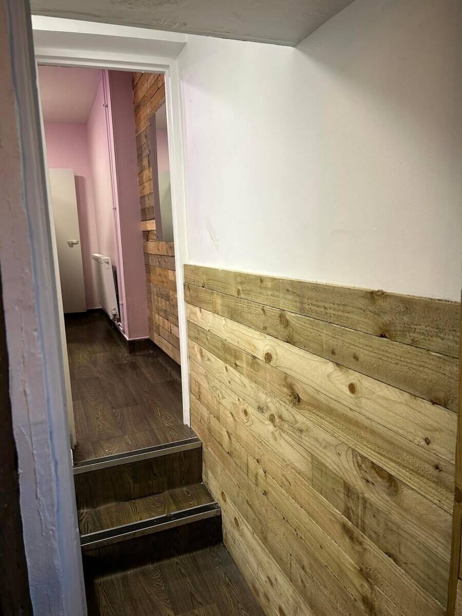 Pub/Bar with late license for sale
