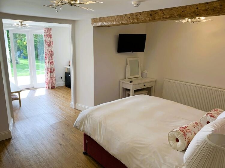 Stone Built B&B with Restaurant Potential