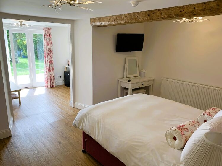 Stone Built B&B with Restaurant Potential Photo 9