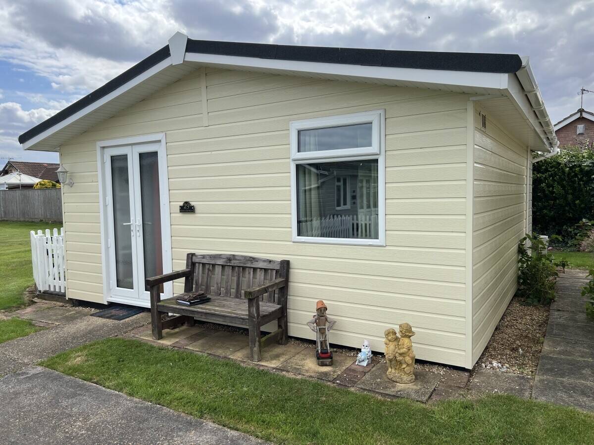 Holiday rental business, One Holiday chalet in Mablethorpe