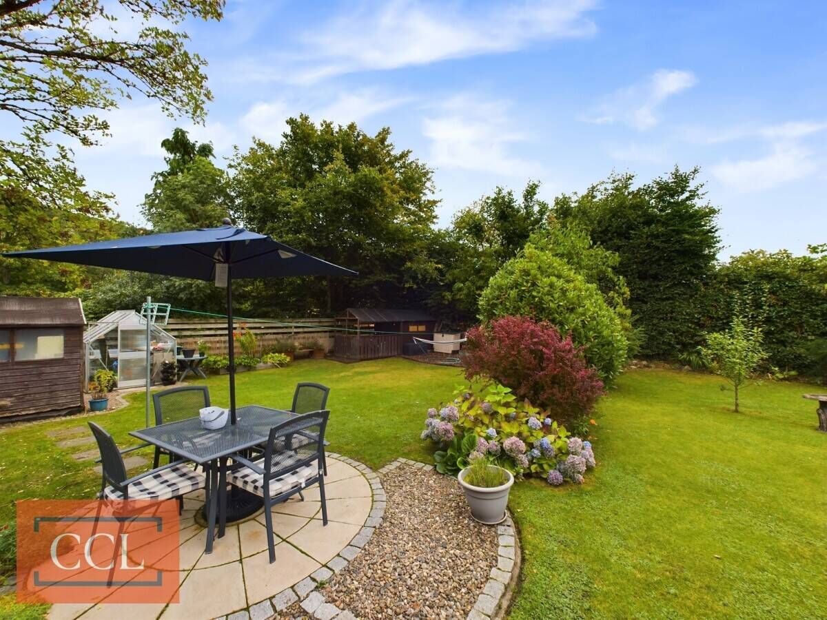 Charming Victorian villa nestled in the heart of Drumnadrochit Photo 9