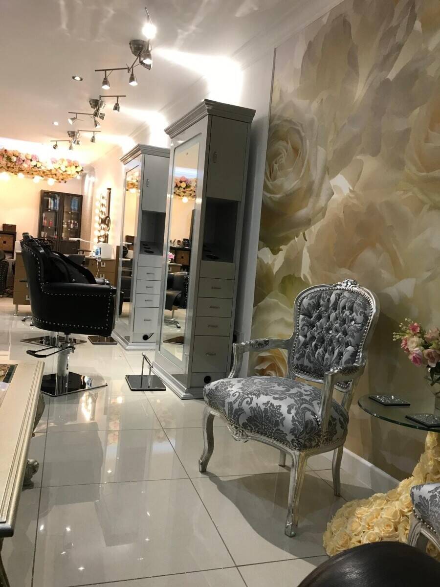 Hairdressers salon for sale