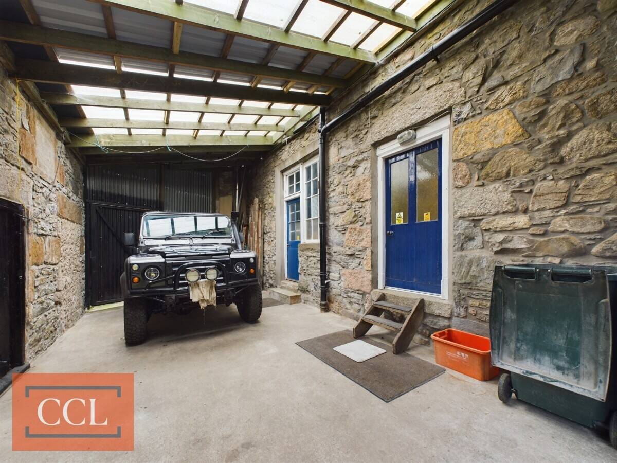 4 Bedroom House and 2 Vacant Retail Units in Heart of Speyside