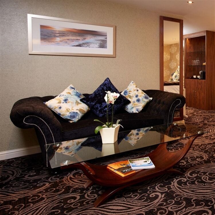 FIVE-STAR HOTEL AND MICHELIN STARRED RESTAURANT