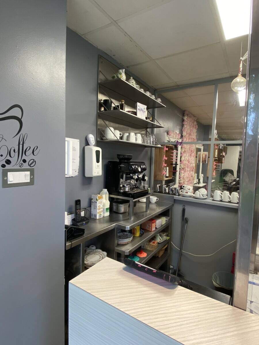 Hair & Beauty Salon