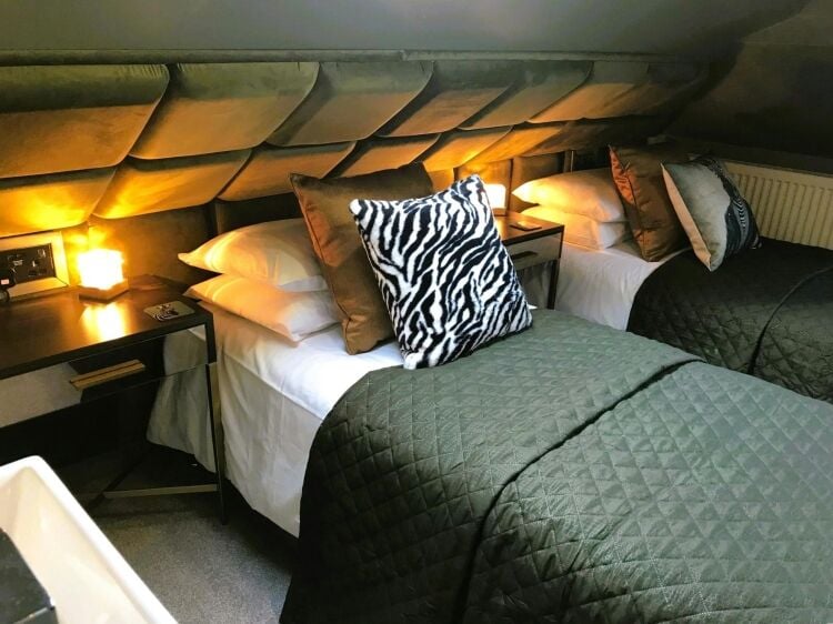 High Quality Award Winning B&B Overlooking Park