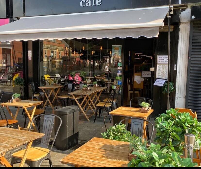 High turnover popular Cafe/ Restaurant for sale in Bolton Photo 8