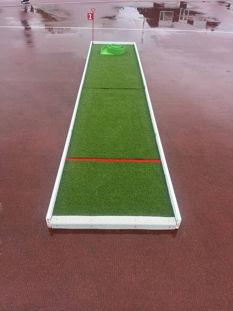 9 hole mobile mini golf course Photo 9