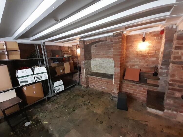 Retail For Sale in Chesterfield